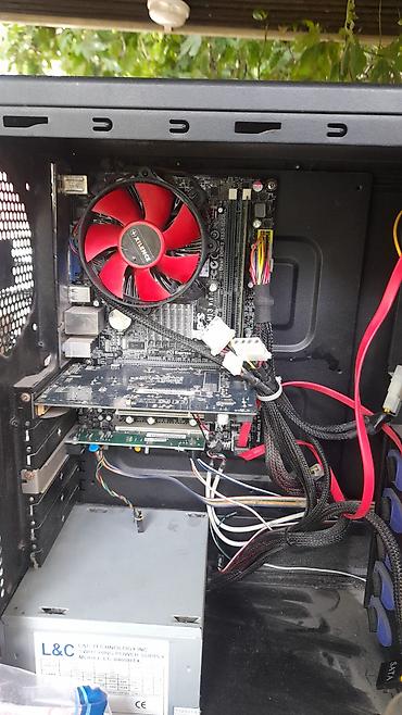 Masaüstü kompüterlər və iş stansiyaları: - Prosessor: Intel Dual-Core E5700, 3.00 GHz - Operativ yaddaş (RAM) — 3