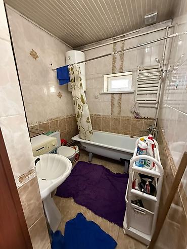 Долгосрочная аренда домов: 4 комнаты, 100 м², 6 соток, Бишкек, Алтын-ордо ж/м Собственник — 5