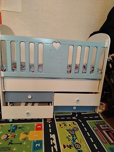 ucuz kombi: Oğlan və qız üçün, İşlənmiş, Dördbucaq, Beşik, Matras ilə, Yellənmə mexanizmsiz — 5