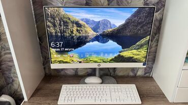 Настольные ПК и рабочие станции: HP brendinin hamısı birində masaüstü kompüteri. Bu model yüksək