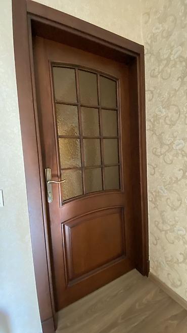 taxda qapi: Mebelçi üslubunda massiv taxta otaq qapıları dəsti - Material: təbii — 2
