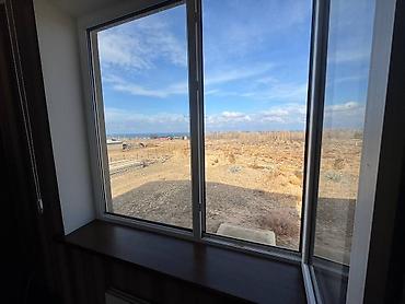 Посуточная аренда домов: Сдаю в аренду просторный дом с современной кухней-гостиной. - Кухня — 10