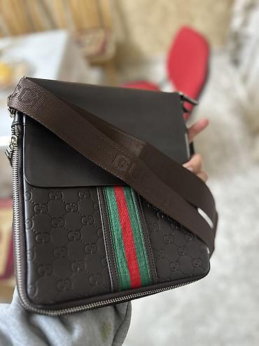 gucci guilty: Барсетка, Gucci, Материал: Комбинированный материал, Застежка на молнии, Множество карманов, Оригинал, Новый — 2