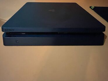 PS4 (Sony Playstation 4): PlayStation 4 Slim oyun konsolu + unikal dizaynlı DualShock 4 pultu - — 7