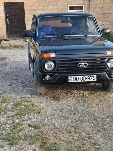 satlıq maşınlar: VAZ (LADA) 4x4 Niva: 1.7 l | 2012 il | 9 km Ofrouder/SUV