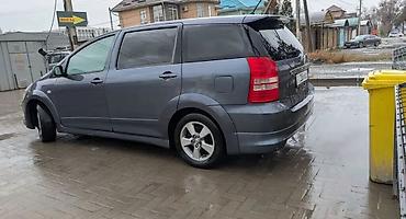 машина инамарка: Toyota WISH: 2005 г., 2 л, Автомат, Бензин, Минивэн — 4