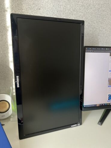 монитор для пк: Həm tv həm də monitor kimi istifadə oluna bilər.Üzərində kranşteyn