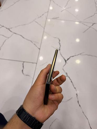 realme 12 pro: Realme 12 Pro+, 256 GB, rəng - Boz, Barmaq izi — 3