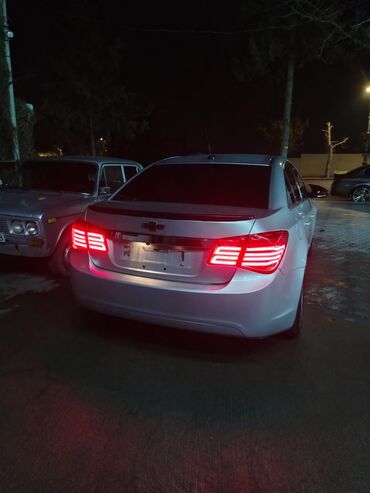 Chevrolet: Chevrolet Cruze: 1.4 l | 2014 il 20086 km Sedan — 10