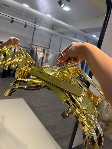 Biznes üçün program təminatı: Vewalki 2.50man i 2.30 — 1