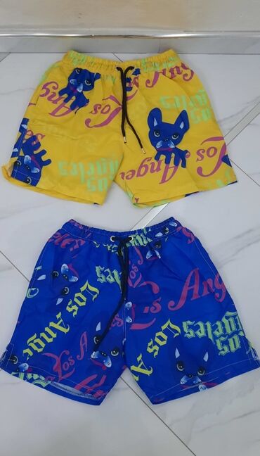 Bermude i šorcevi: Sorcevi samo 1400din
Ko hoće na više serja neka pita — 4