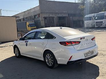 song plus byd: Hyundai Sonata: 2021 г., 2 л, Вариатор — 4