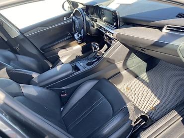 Другие детали салона: Kia K5 — интерьер и оснащение - Центральная консоль с селектором — 5