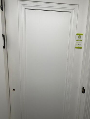 дверь внутренняя: Жабык ички эшик, Боёлгон, түсү - Ак