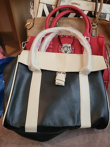 Baletanke: Ženska obuća i torbe – razni modeli Obuća: - Balerinke crne sa — 13