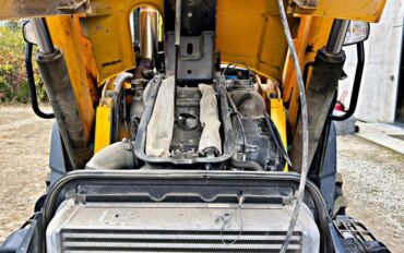 Ekskavatorlar: Başlıq: Texnika ideal vəziyyətdədir. Wp ile elaq saxlayin. Təsvir — 9