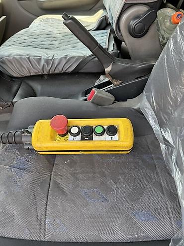 Yük maşınları: Kommunal məqsədli zibildaşıyan xüsusi texnika, 2007 il, motor 2.4 l, İşlənmiş — 5