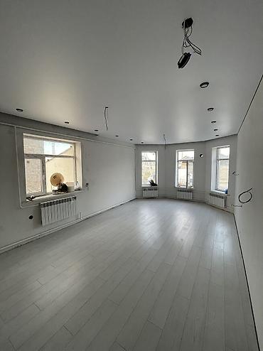 Дома: Продаётся одноэтажный дом современного типа. Характеристики: - — 10