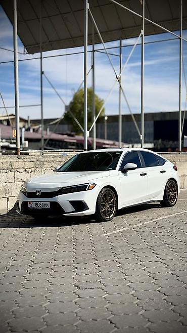 Honda Civic: 2024 г., 1.5 л, Автомат, Бензин, Седан at lalafo.kg Honda Civic: 2024 г., 1.5 л, Автомат, Бензин, Седан