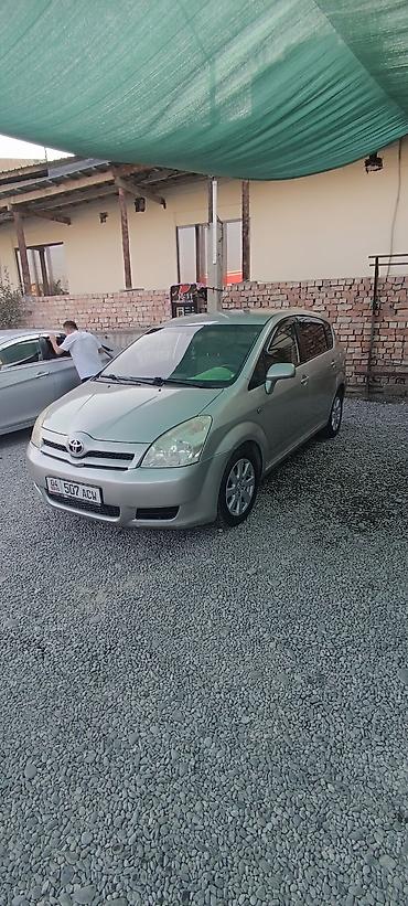 sprinter 4 4: Toyota Corolla Verso: 2004 г., Механика, Бензин, Минивэн — 1