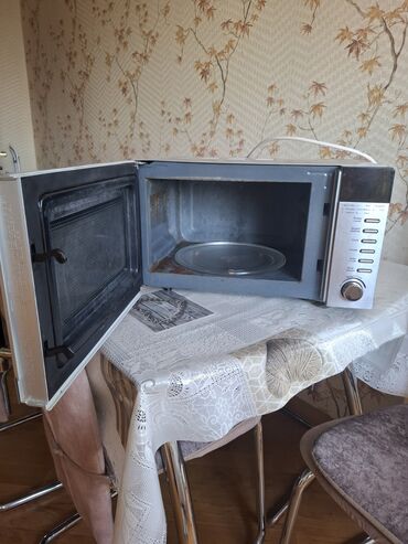 peçi: Mikrodalğalı soba Gorenje, Ayrıca dayanan, Mikrodalğalar ilə, rəng - Boz, İşlənmiş