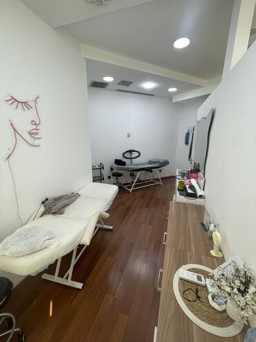 Kirpiklər, qaşlar: Kiprik qaş və s xidmətlər üçün yararlıdır. Mətkəzi havalandırma — 7