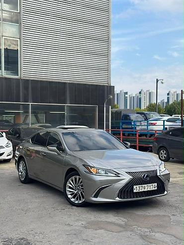 Lexus ES: 2020 г., Гибрид, Седан at lalafo.kg Lexus ES: 2020 г., Гибрид, Седан