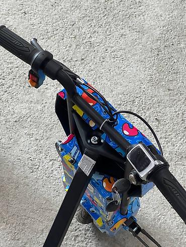 Толокары: Дрифт кар электрический трицикл, электроскутер трехколесный для детей — 7