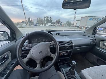 органайзер для багажа: Mitsubishi Space Wagon: 1993 г., 2 л, Механика, Бензин, Минивэн — 10
