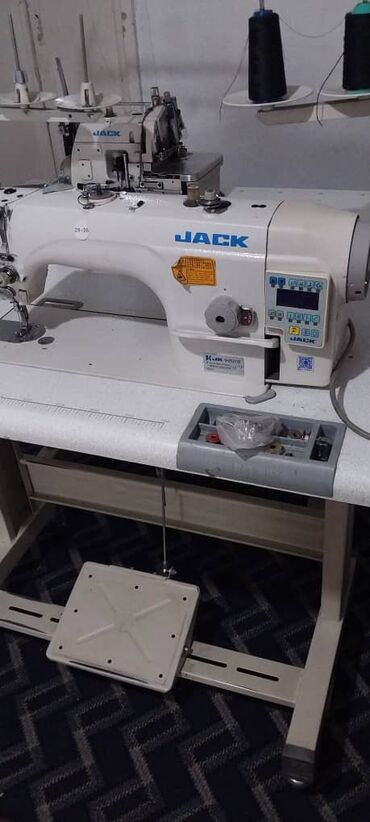 Швейные машины: Швейная машина Jack, Оверлок, Компьютеризованная, Автомат