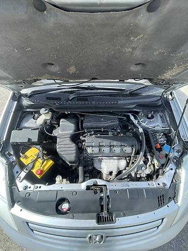 golf 2 gti: Honda Stream: 2000 г., 1.7 л, Автомат, Бензин, Универсал — 7