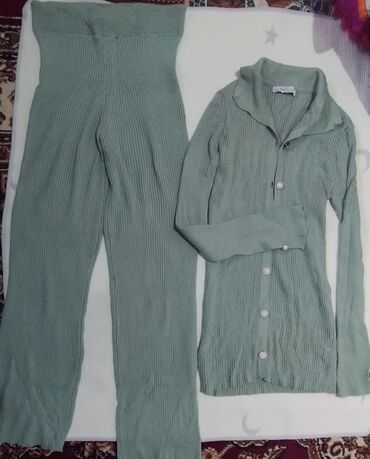 Повседневные платья: Платья в свободном крое (макси) 1) Синее платье-туника: - Длина — 9