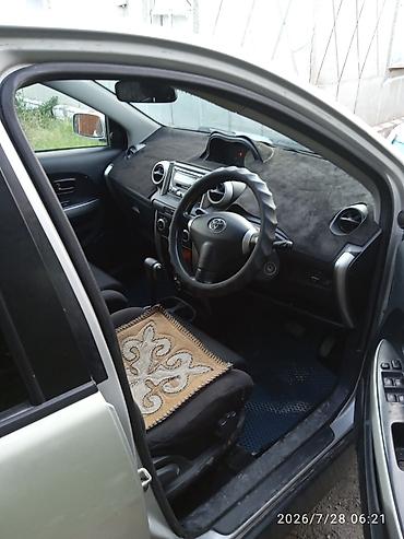 Toyota Ist: 2003 г., 1.3 л, Автомат, Бензин, Хэтчбэк — 5
