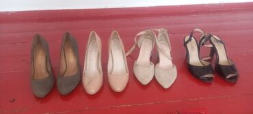 обувь женская туфли: Продаются туфли по 1000 сом каждый в отличном сост