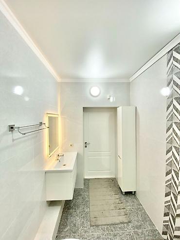 Продажа коттеджей и домов: 🏡 Дом • 250 м² • 7 комнат • 2 этажа 📍 Район Азия Молл, Бишкек 🌿 — 10