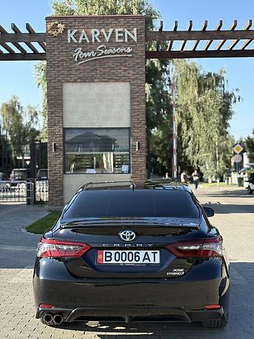 byd e1: Toyota Camry: 2021 г., 2.5 л, Автомат, Гибрид, Седан — 5