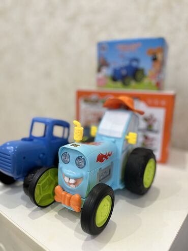 трактор: Танцующий синий трактор с пультом высокого качества с музыкой +
