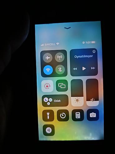 iphone 76: IPhone 8, 64 GB, Matte Gold — 1