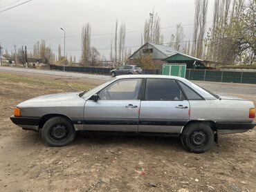 Audi: Audi 100: 1985 г., Механика, Седан — 8