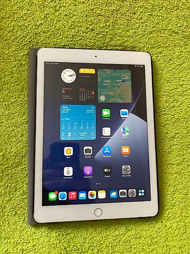 Планшеты: Планшет, Apple, память 32 ГБ, 9" - 10", Wi-Fi, Б/у, Детский цвет - Серебристый — 2