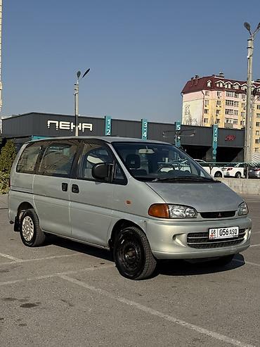 мини трактора: Mitsubishi Space Gear: 1997 г., 2 л, Механика, Бензин, Минивэн — 3