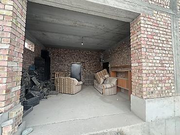 Продажа коттеджей и домов: • Ак-Ордо 3 конушунда • Эртабылды көчөсу. 17 (Чубак ажы Жалилов көч — 13