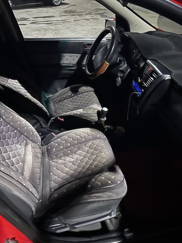 Hyundai: Hyundai Getz: 2004 г., 1.3 л, Механика, Бензин, Хэтчбэк at lalafo.kg — 11 Hyundai: Hyundai Getz: 2004 г., 1.3 л, Механика, Бензин, Хэтчбэк — 11