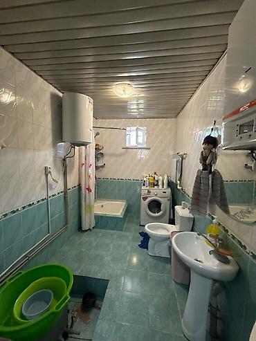 Продажа коттеджей и домов: 🏚️ Продается Дом 📍 Район :ж/м Алтын Ордо 📐 Площадь участка : 5 📐 — 9