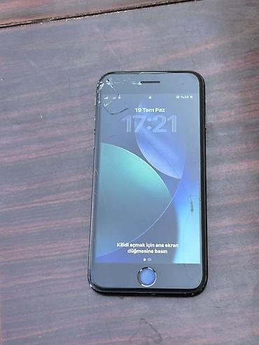 IPhone SE 2020, Qara, Qırıq lalafo.az -da IPhone SE 2020, Qara, Qırıq