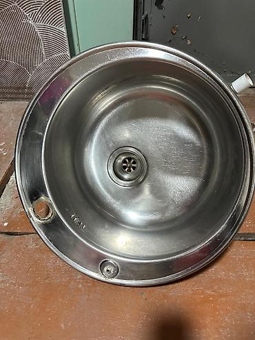 2 ci el sobalar: Dairəvi paslanmayan poladdan (inox) Əla vəziyyətdədir. Üstündə — 1