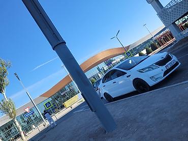 аренда kia rio: Kia Rio: 2015 г., 1.4 л, Механика, Бензин, Седан — 3