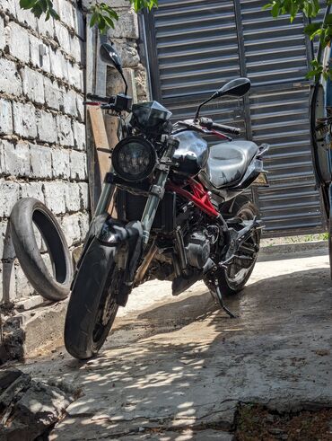 Мотоциклы: Спортбайк Ducati, 300 куб. см, Бензин, Взрослый, Б/у