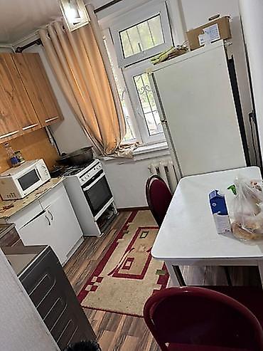 60: 3 комнаты, 58 м², БГУ 104 серия, 1 этаж, Косметический ремонт — 3