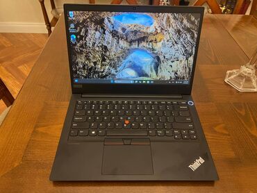 Lenovo: Lenovo ThinkPad, 14 ", Intel Core i5, 256 GB